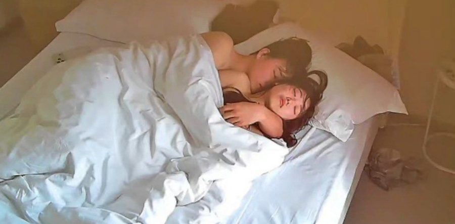 酒店偷拍醉酒妹子半梦半醒被小哥迷操1小时 早上捡尸后持续深入猛干