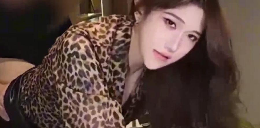 高颜值TS男娘羊咩咩 女上司九头身豹纹诱惑 足交口交后入猛干高潮