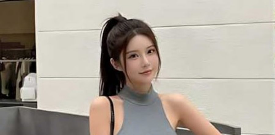 海角社区精选 会所消费用了巨乳母亲的亲情卡 妈妈用尽了毕生所学的做爱技巧来伺候儿子