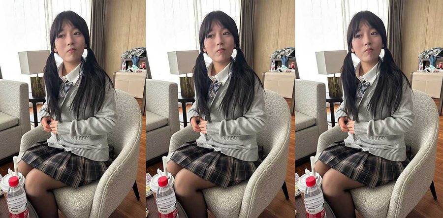 推特反差母狗冯欣果JK制服酒店多P激战，金主大叔前后夹击无套猛操，清纯学妹被玩成反差母狗