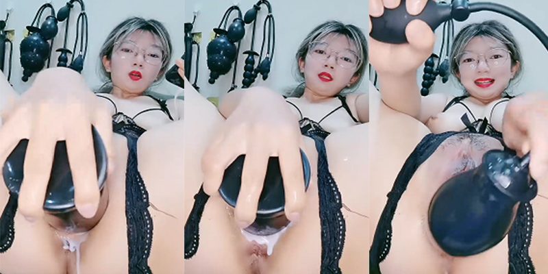 重口猎奇拳交女王周晓琳，人美奶嫩粉粉大花瓣极限扩张拳交异物塞入，扩张自慰浪叫不止